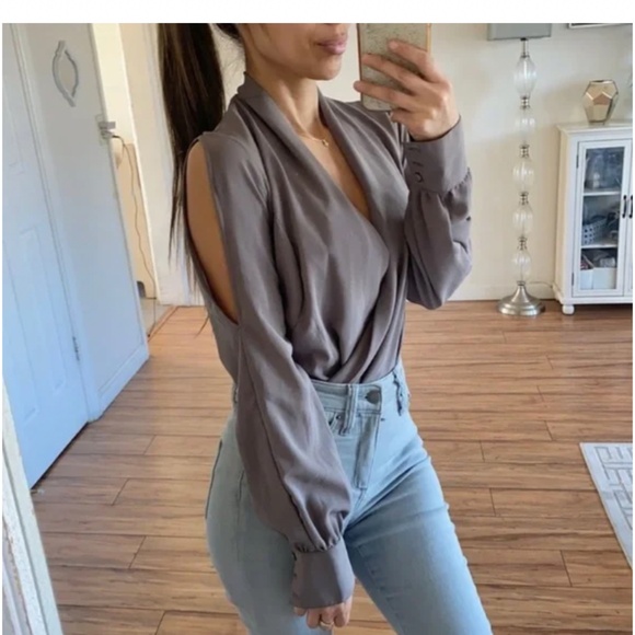 🪞 NWT classic plunge drape front long sleeve dressy bodysuit top - Picture 2 of 6